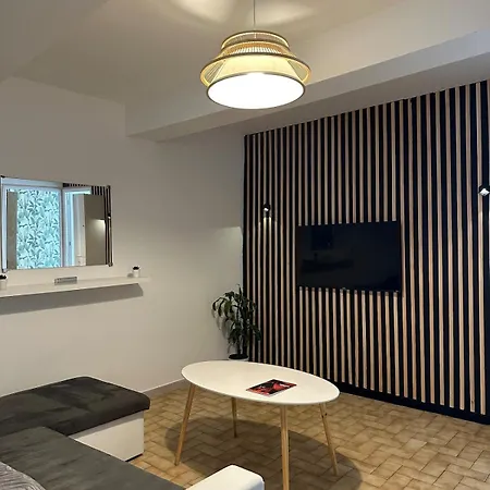 - 2 - Centre - Netflix Carcassonne
