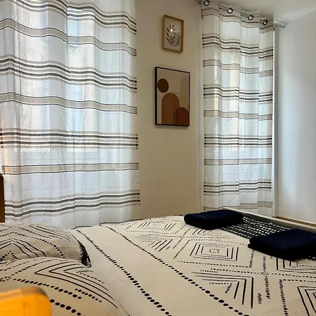 - 2 - Centre Διαμέρισμα *