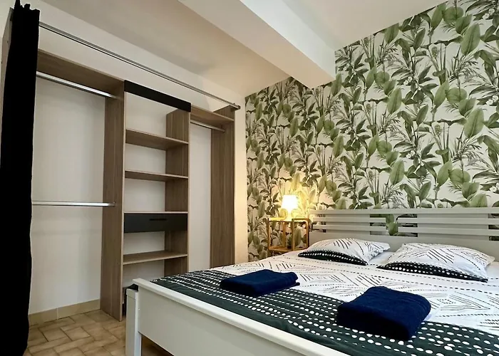 Apartment - 2 - Centre