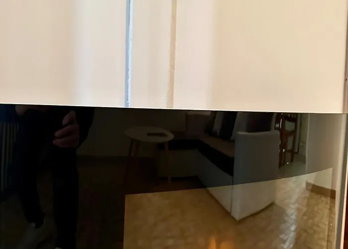 - 2 - Centre - Netflix 아파트 카르카손